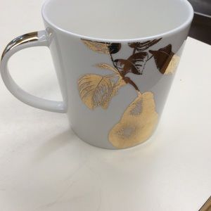Paper products design mug. Gold  Paula Scarletta